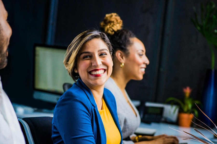 Office people smiling2